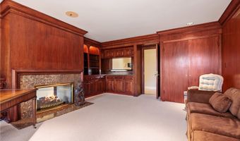 2086 Playa Rd, Carlsbad, CA 92009