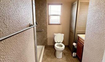 10670 Jackson St, Armona, CA 93202