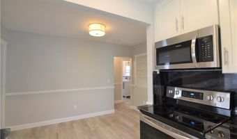 5 Holten Ave, Newport, RI 02840