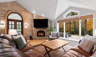 133 S PINE Ct, Appleton, WI 54914