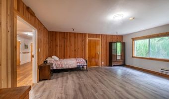 87326 MCTIMMONS Ln, Bandon, OR 97411