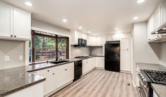 5346 Montecito Ave, Santa Rosa, CA 95404