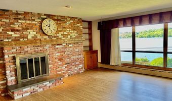 97 Middle River Rd, Danbury, CT 06811