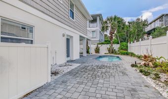 1766 BEACH Ave, Atlantic Beach, FL 32233