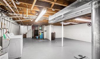 14 Whittlesey Rd, Johnston, RI 02919