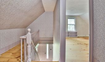 42 Main St, Brookline, NH 03033