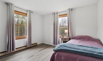 1738 South Rd, Bradford, VT 05033