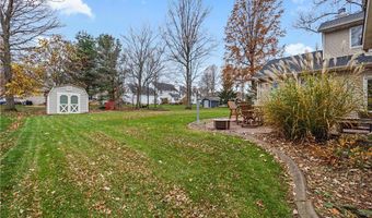 886 W Martin Ave, Amherst, OH 44001