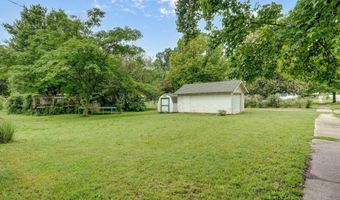 601 S Madison Ave, Aurora, MO 65605
