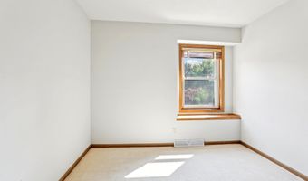 750 Engelhart Dr, Madison, WI 53713