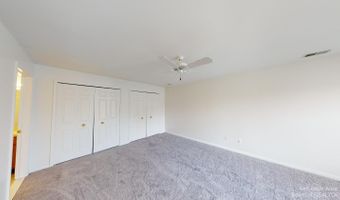 2795 S Knightsbridge Cir, Ann Arbor, MI 48105