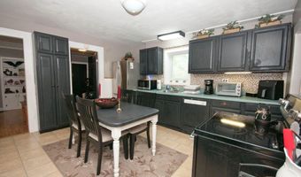 198 3rd St, Bangor, ME 04401