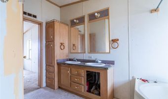 4875 Doyle Rd, Avondale, CO 81022