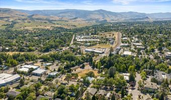 165 Water St, Ashland, OR 97520