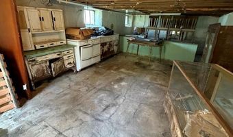 276 Blue Jay Dr, Beaver, WV 25813