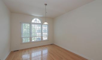 4 Chelsea Ct, Atlantic City, NJ 08401