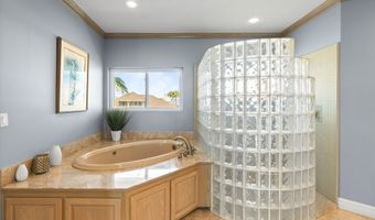 134 Bay Harbor Dr, Aransas Pass, TX 78336