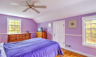 9 KNAPTON St, Barrington, RI 02806