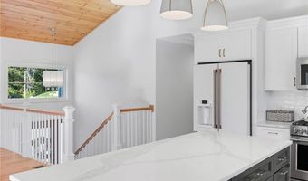 4 Byron Randall Rd, Johnston, RI 02919