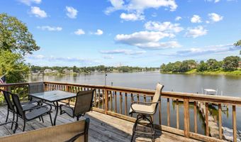 7578 BEACH Dr, Pasadena, MD 21122