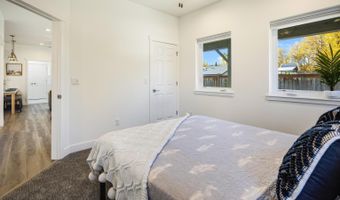 827 W 20th Ave, Anchorage, AK 99501