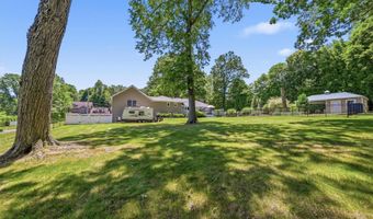 6 Biret Dr, Airmont, NY 10952