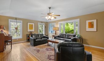 2 Golden View Dr, Bow, NH 03304