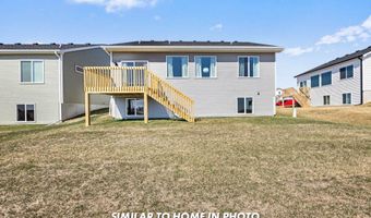 2221 Chan Dr, Adel, IA 50003