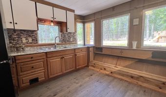 127 Merrymeeting Ln, Alton, NH 03809