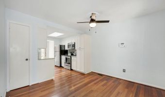 5940 BERKSHIRE Ct, Alexandria, VA 22303