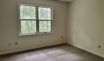 55 Founders Vlg 55, Clinton, CT 06413