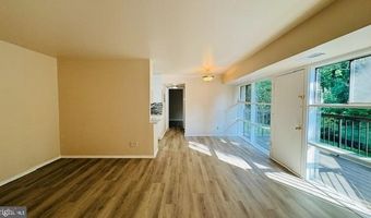 4957 AMERICANA Dr 106, Annandale, VA 22003