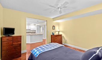 2 Beach Plum Lane U E, Bourne, MA 02532