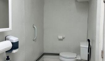 208 New Rd, Arundel, ME 04046