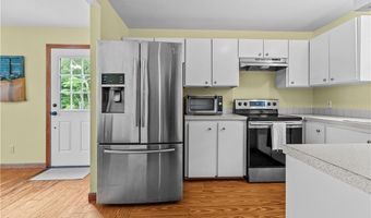 140 Long Hwy, Little Compton, RI 02837