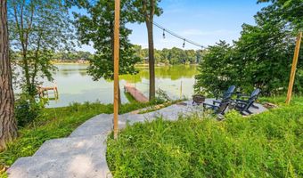 2323 PALISADES Dr, Appleton, WI 54915