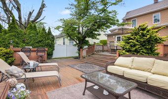 13 Evans Ave, Albertson, NY 11507
