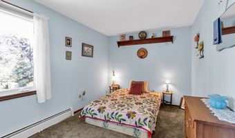 1581 N Forest Rd, Amherst, NY 14221