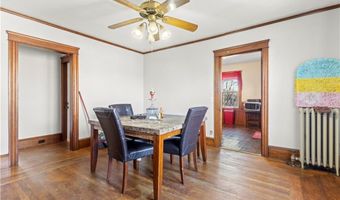 51 Oakland Ave, Cranston, RI 02910