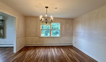 54 Pine Ledge Rd, Bangor, ME 04401
