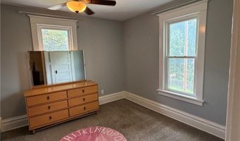 619 N 10th St, Atchison, KS 66002