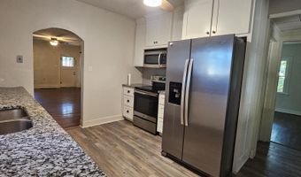 620 E Prairie Ln, Ash Grove, MO 65604