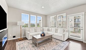 17051 SW APPLEDALE Rd 203, Beaverton, OR 97007