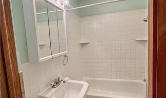 302 E Elmwood St, Arlington, MN 55307