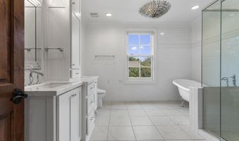 1016 Beach Blvd, Biloxi, MS 39530