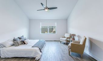 3075 N Spurway Dr, Ann Arbor, MI 48105