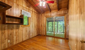 566 Roberts Creek Ln, Clarkesville, GA 30523