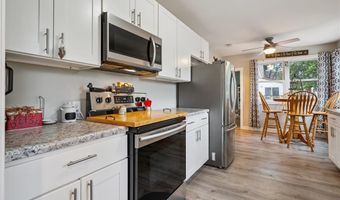 109 Park Ave, Anamosa, IA 52205