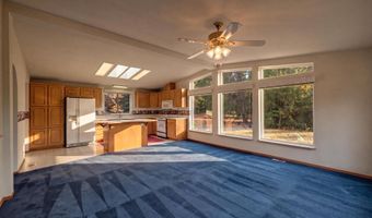 1255 Roberts Ln, Blanchard, ID 83804
