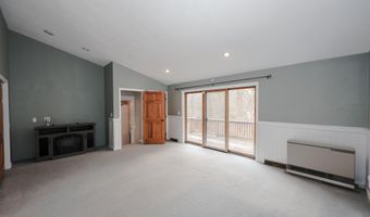 50 Edinburgh Dr, Bedford, NH 03110